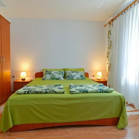 Ground Floor - Friendly In The Garden + Free Parking * Porec