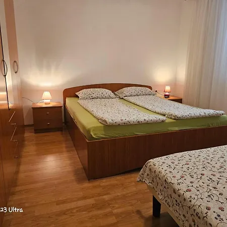 شقة Ground Floor - Friendly In The Garden + Free Parking *